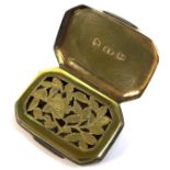 A George III silver vinaigrette, of octagonal form with and engraved thistle to its top, a parcel