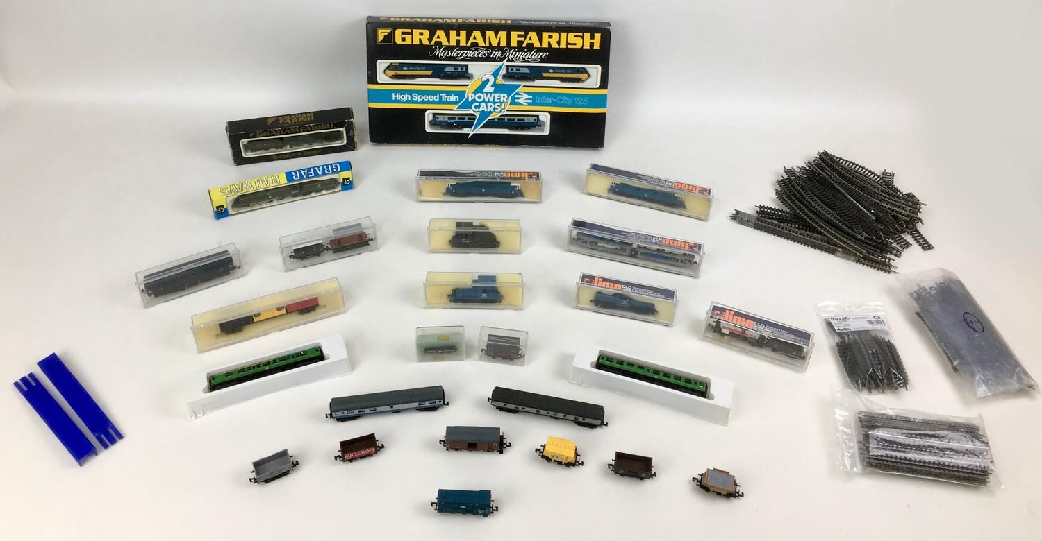 A collection of Graham Farish and LIMA HO guage railway models, including a Graham Farish 'High