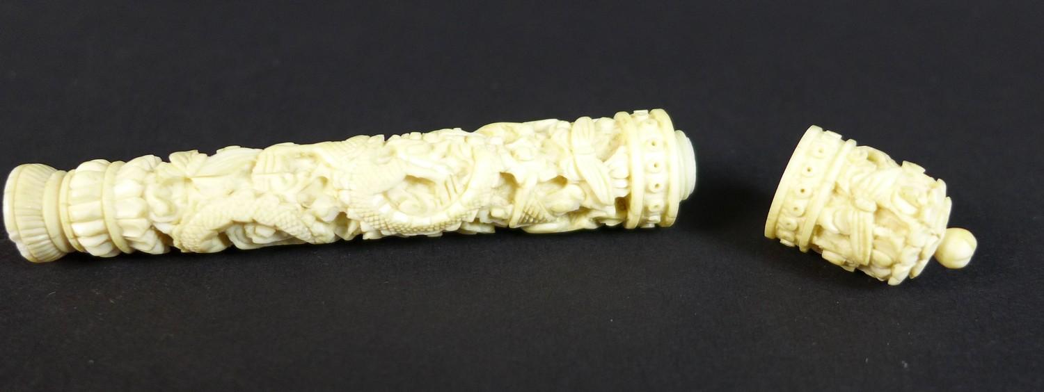 A group of three late 19th / early 20th century Chinese ivory items comprising a card case, the - Image 2 of 13