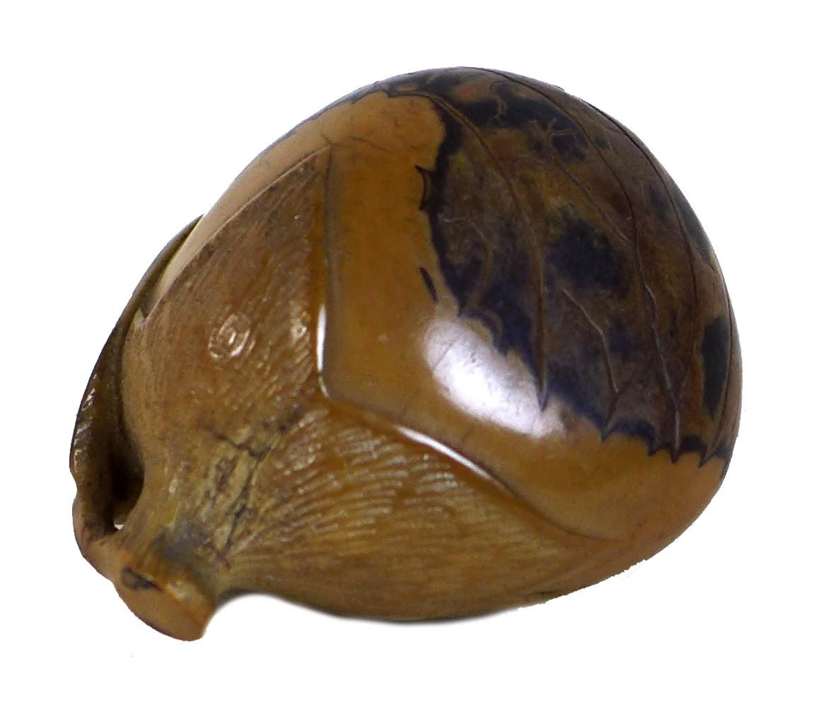 A Japanese Katabori netsuke, likely Meiji period, made out of a tagua nut and shell and carved in - Image 2 of 7