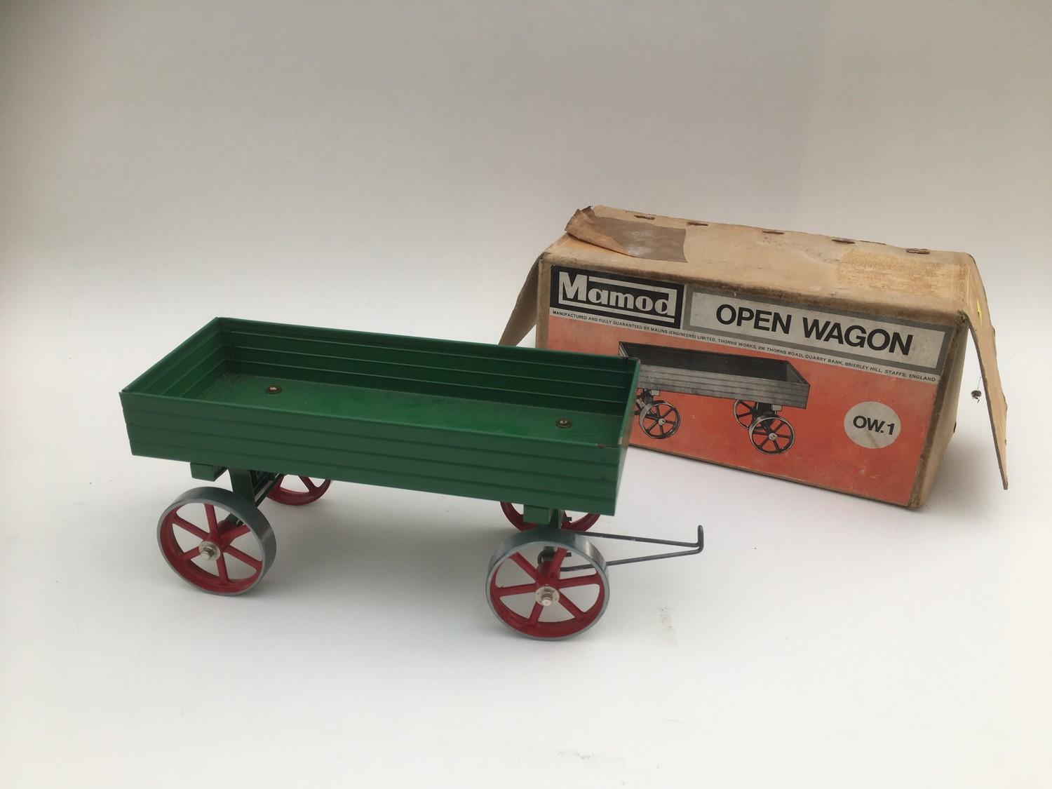 A Mamod steam engine, without its box and two Mamod trailers, an Open Wagon and a logging wagon, - Image 4 of 5