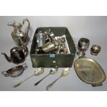 A quantity of silver plated items including quantity of flatware, a jug, candlesticks and tankards,