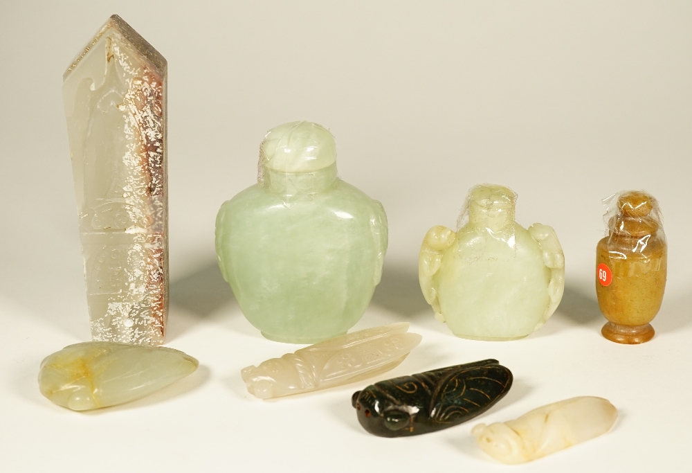 A group of Chinese jade carvings, comprising; an archaistic box and cover carved with a cicada, 11.