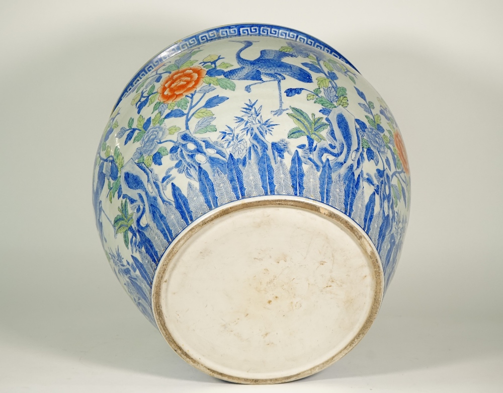 A large Chinese porcelain polychrome jardiniere, modern, - Image 4 of 6