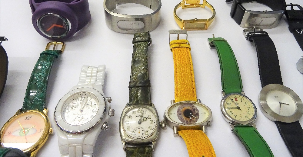 A group of twelve modern fashion wristwatches, including; Techno Marine, Gucci, Swatch, - Image 4 of 4