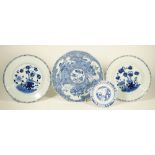 A Chinese blue and white plate, Qianlong,