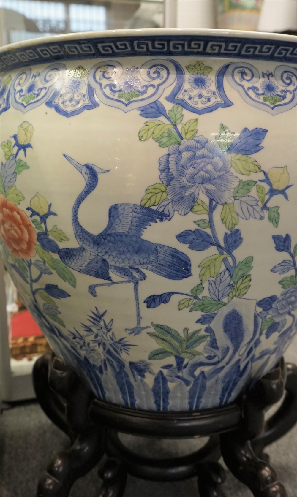A large Chinese porcelain polychrome jardiniere, modern, - Image 6 of 6