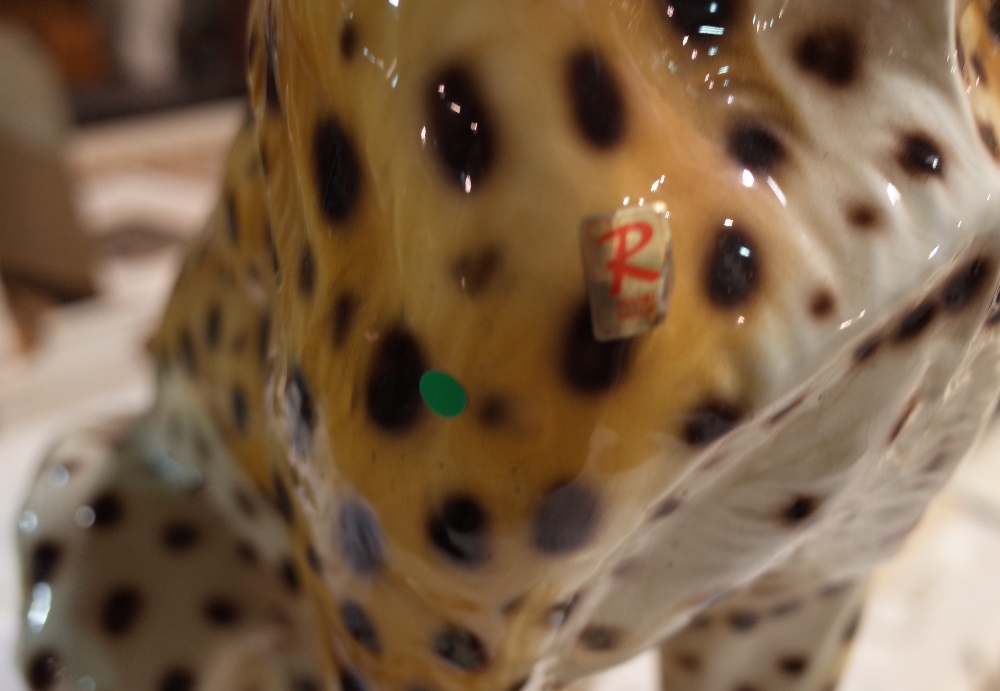 Runzan; a large 20th century ceramic model of a leopard, 64cm high. - Image 3 of 4