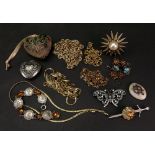 A small collection of costume jewellery, (qty).
