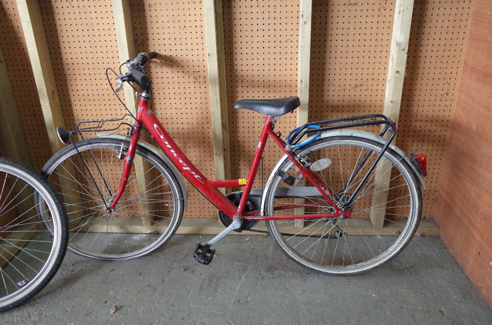 An 'AMMACO Cruiser' push bike and a 'Concept 2000' push bike, (2).