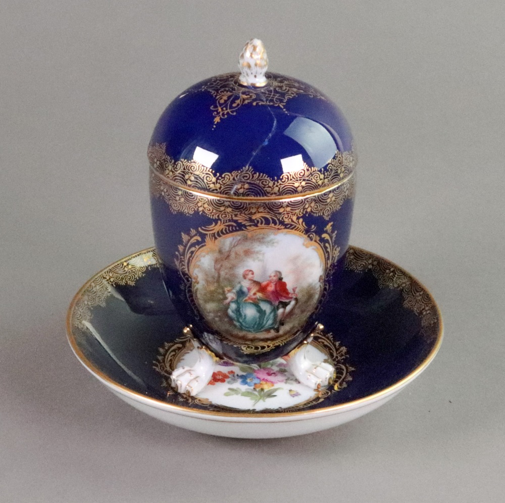 A Meissen cabinet cup, cover and saucer, - Image 3 of 5