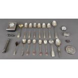 A set of six Art Deco silver teaspoons,