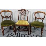 A set of four Victorian mahogany dining chairs, on turned supports, 50cm wide x 86cm high,