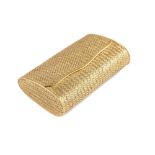 An 18ct two colour gold hinge lidded evening purse, of woven form, detailed 750, length 9cm,