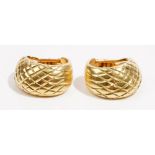 A pair of 18ct gold earclips Of textured lattice half-hoop design, weight 20.