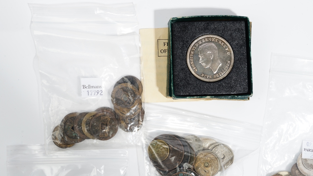 A collection of British pre-decimal coins, including pre-1920 and pre-1947 issues, - Image 3 of 5