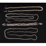 A single strand cultured pearl necklace