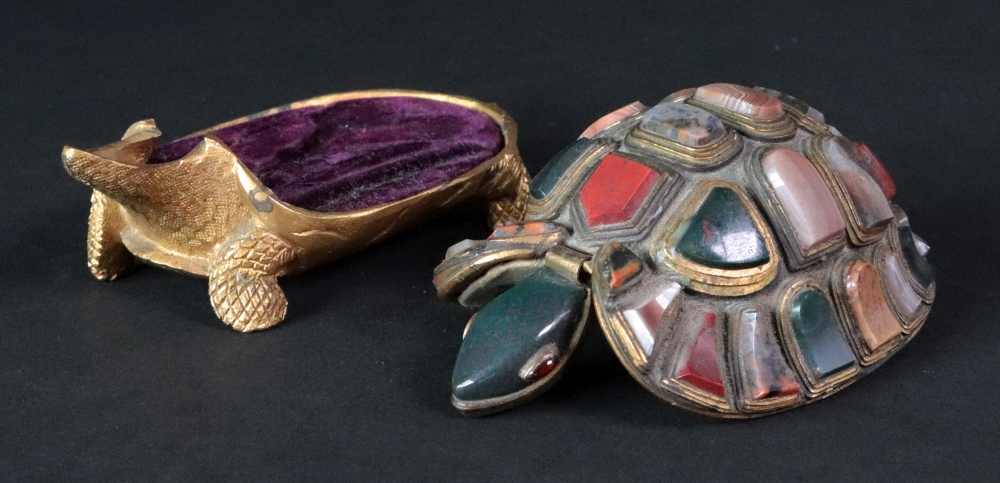 A gilt metal novelty necessaire, probably Italian, 19th century, in the form of a tortoise, - Image 2 of 8