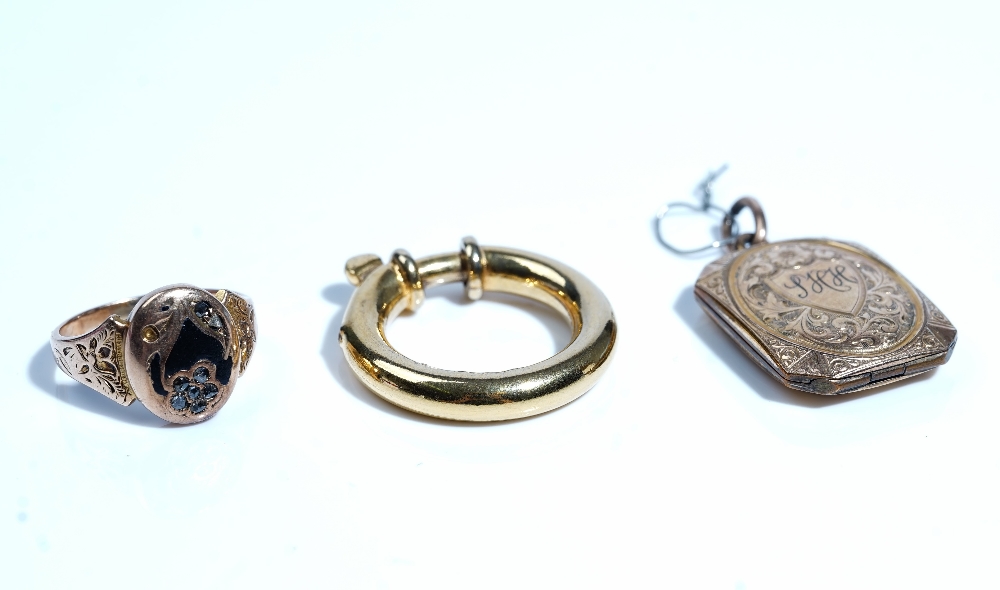 A Victorian gold, rose diamond set and black enamelled mourning ring,