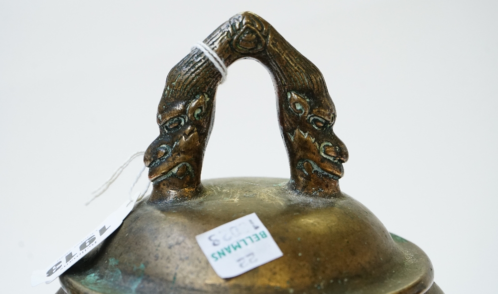 A Chinese bronze bell, 19th/20th century, - Image 10 of 11