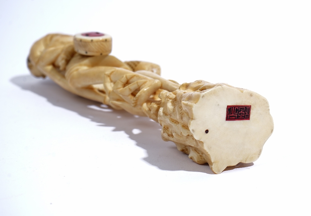 A Japanese ivory okimono of Ashinaga and Tenaga with a crab, Meiji period, - Image 6 of 6