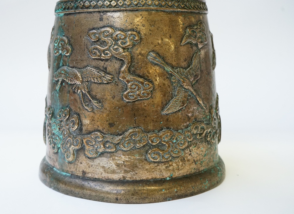 A Chinese bronze bell, 19th/20th century, - Image 8 of 11