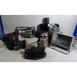 A quantity of vintage film cameras including Hanimax, Eumig, Canon and sundry (qty).