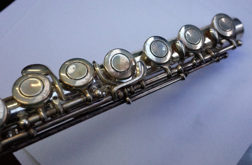 The Miyazawa Flute, Asaka Japan, the flute numbered 13325, MS-95SE, A:442, - Image 6 of 14