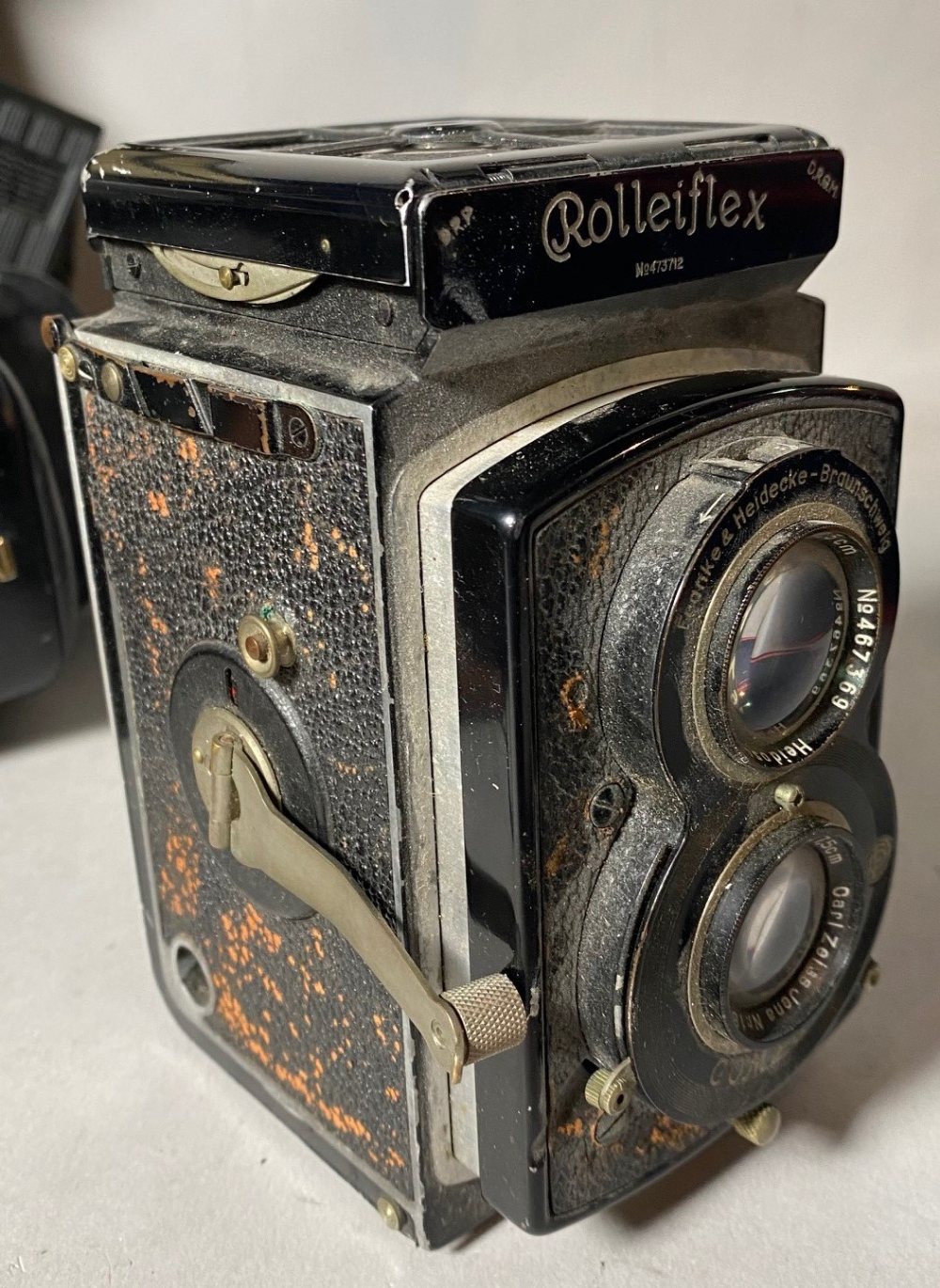 Collectables; a quantity of mid-20th century cameras and lenses, including Rolleiflex, Kodak, - Image 3 of 4