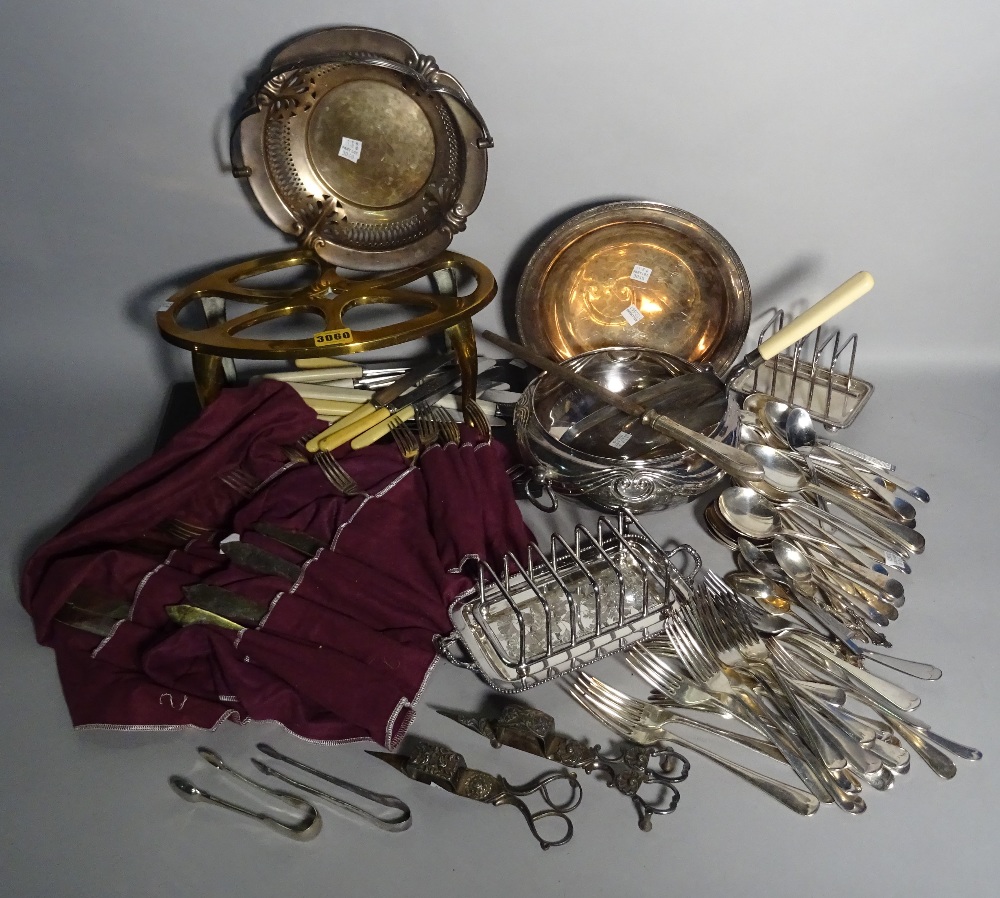 Silver plated wares, including toast racks, bowls, flatware and sundry, (qty).