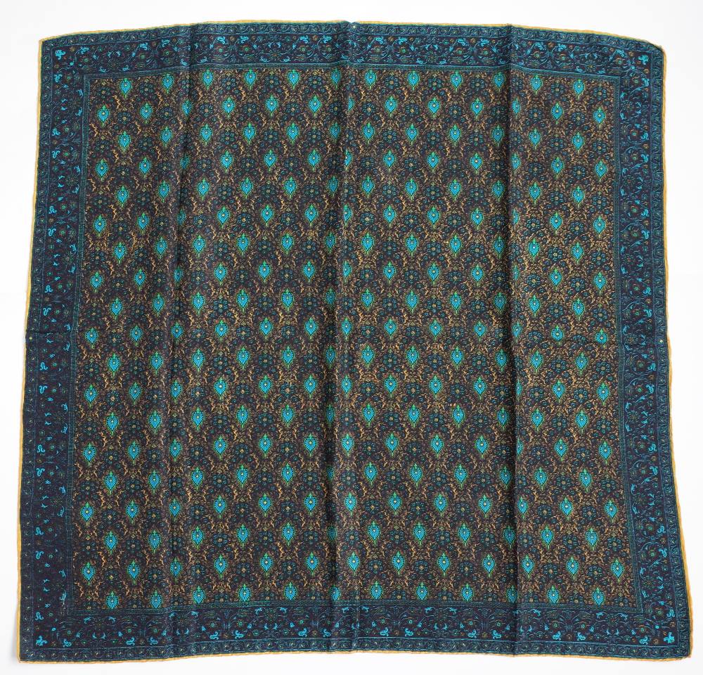 A large collection of twenty-five silk and wool scarves each printed with a paisley design, - Image 27 of 28