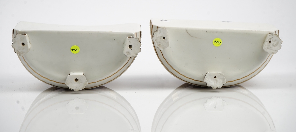 A pair of Ridgway porcelain demi-lune bulb pots, circa 1810-15, each raised on three paw feet, - Image 4 of 4