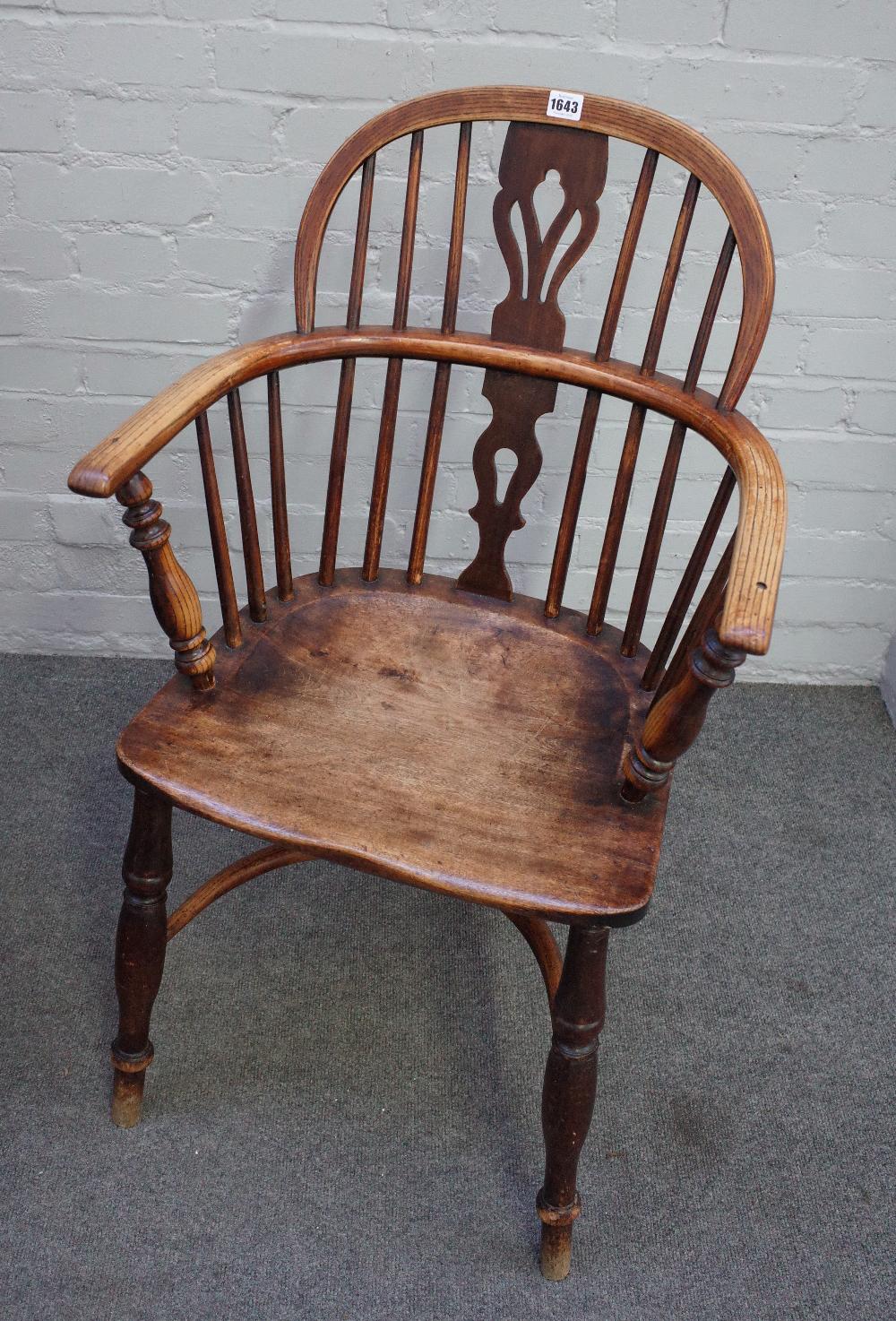 A set of three ash and elm Windsor elbow chairs, 19th century, with pierced splats, - Image 3 of 5