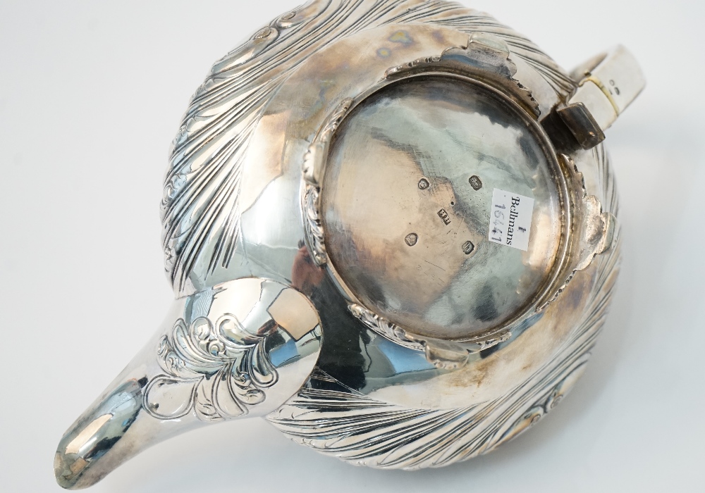 A George IV silver teapot, of compressed circular form, - Image 5 of 5