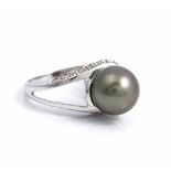 A 9ct white gold, diamond and grey tinted Tahitian cultured pearl ring,