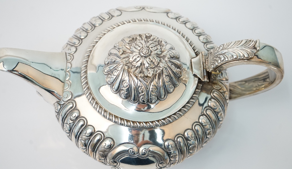 A George IV silver teapot, of compressed circular form, - Image 4 of 5