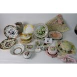 A collection of china to include Shelley