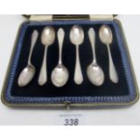 A set of 6 silver coffee spoons, Sheffield 1921, approximately 2.2 troy oz/69 grams, boxed.