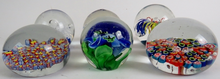 Six good decorative 20th century glass paperweights. - Image 2 of 19