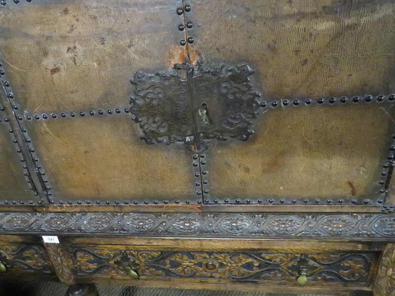 A large Spanish colonial style sideboard with two cupboards over two long drawers, - Image 4 of 4