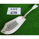 A silver fish slice weighs 173.6g, Hallm