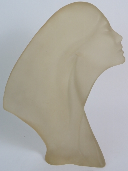 Art Deco translucent stylized female head, cast in resin, unsigned. Height: 39cm.