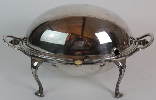 A set of Art Deco Roberts & Belk silver plated sauce boats, a Mappin & Webb roll top serving dish, - Image 6 of 8