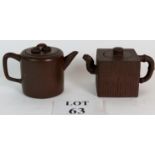 Two Chinese Yixing teapots, one of squar