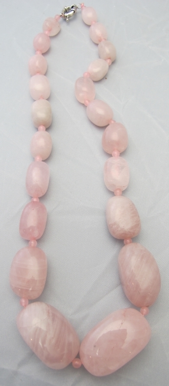 Rose quartz gemstone necklace, graduated