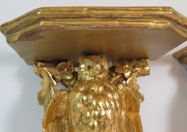 A pair of carved hardwood gilt owl in oak tree wall brackets or shelves. - Image 3 of 4