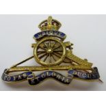 A 15ct gold and enamelled sweet heart brooch 'Ubique Guo Fas et Gloria Ducunt',