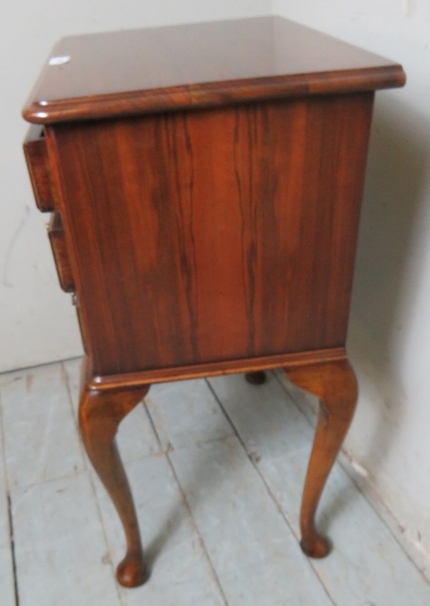 A small pretty walnut side table / bedside with three drawers over cabriole legs. - Image 3 of 4