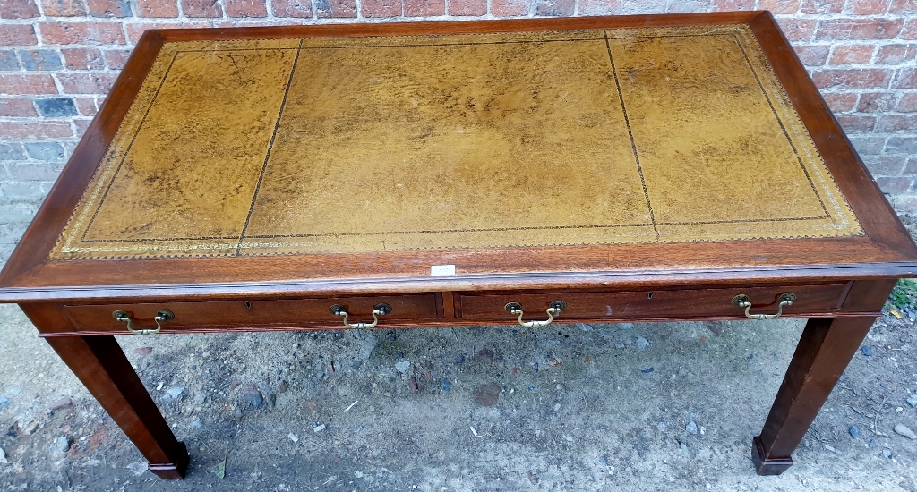 A Large Edwardian style desk with an inset tan leather top over two long drawers and tapered legs. - Image 2 of 5