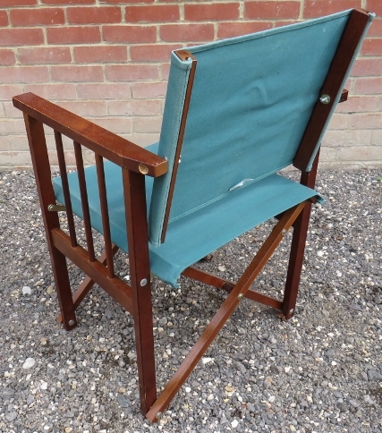 A set of four vintage folding director's chairs with green material to back and seats and complete - Image 3 of 4